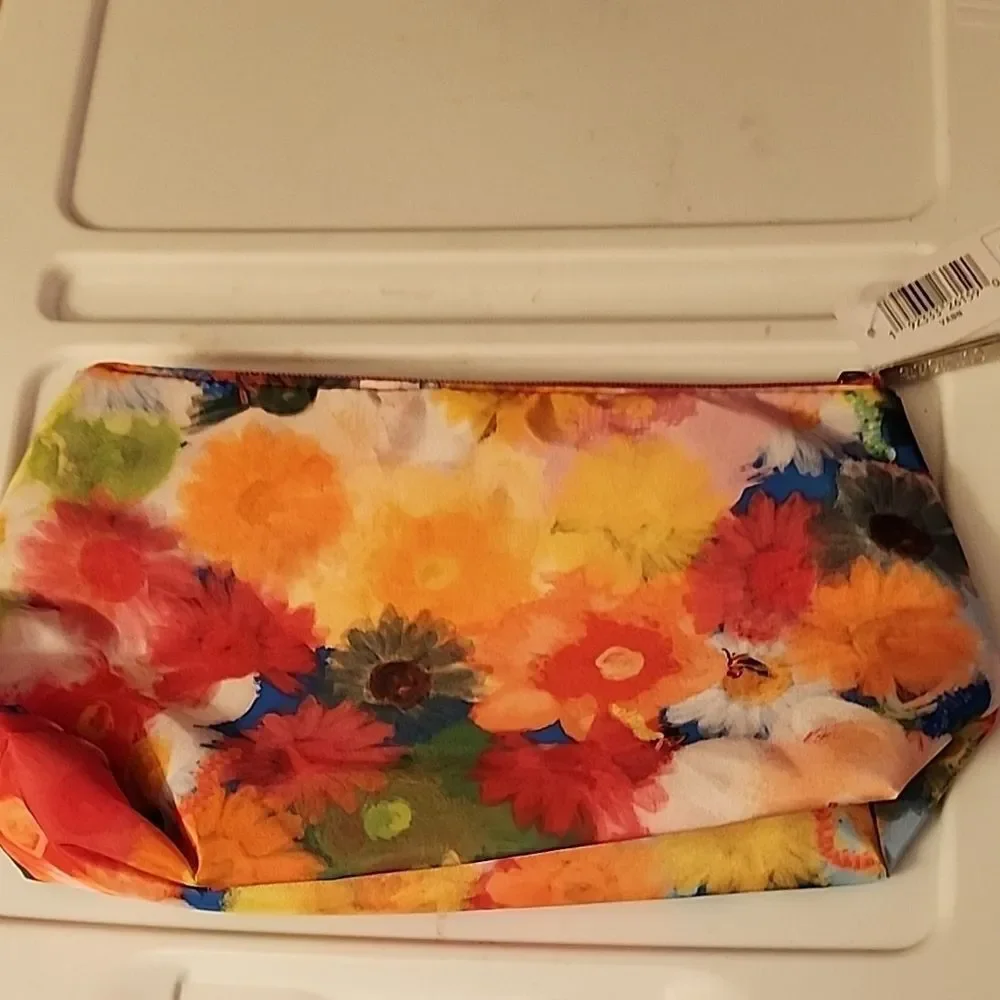 Clinique Vibrant Floral Cosmetic Pouch